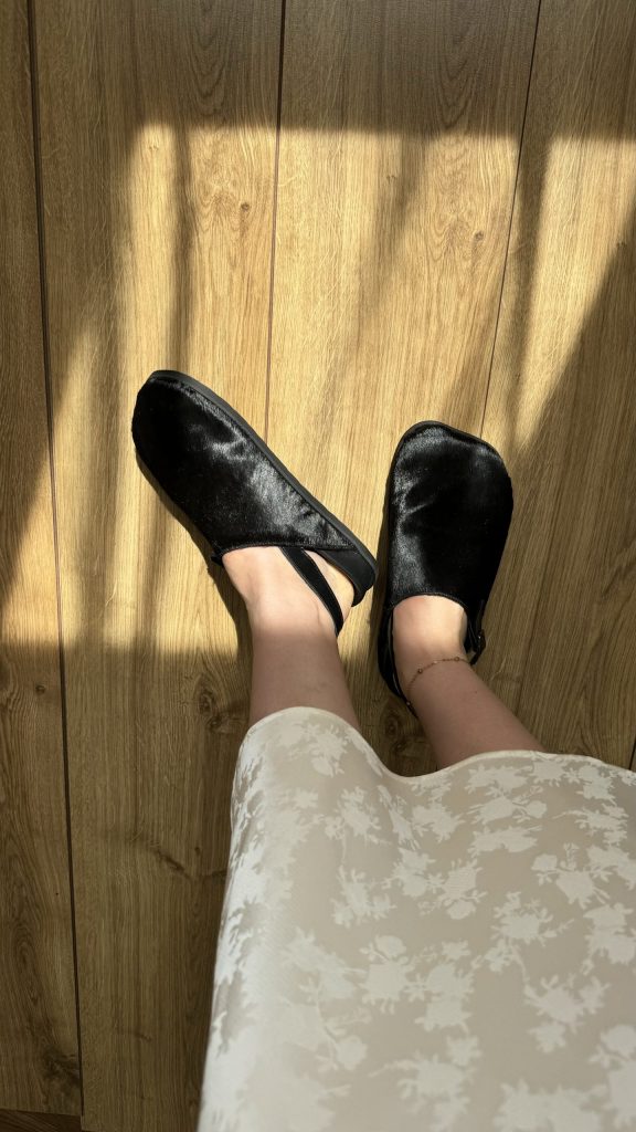 Anatomical clogs