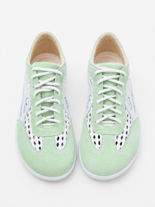 Anatomical sneakers