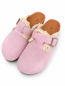 Anatomical clogs